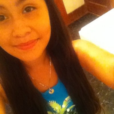 Profile Picture of Mari Flores (@mariflores683) on Twitter