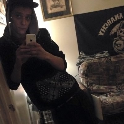 Profile Picture of Joe Levesque (@joelesvesque613) on Twitter