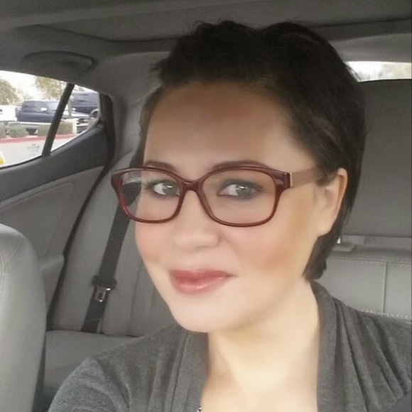 Profile Picture of Liane Shrable (@jadore01) on Poshmark