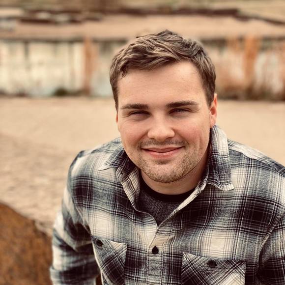 Profile Picture of Doug Harnish (@gabeharnish) on Poshmark