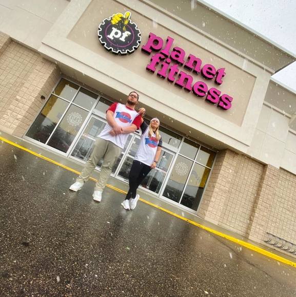 Stephen Stoffer - Poshmark Profile Picture of Stephen Stoffer (@stephenstoffer) on Poshmark