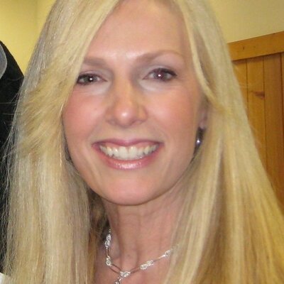 Profile Picture of Christine Hanlon (@Christinehanlon) on Twitter