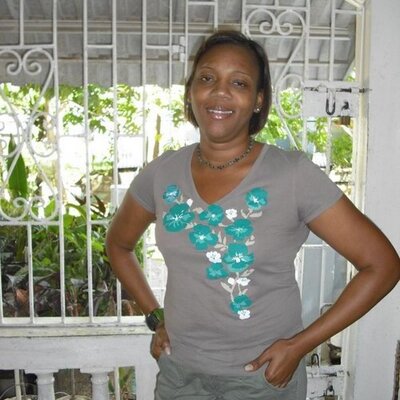 Profile Picture of Cheryl Sterling (@glamacher) on Twitter