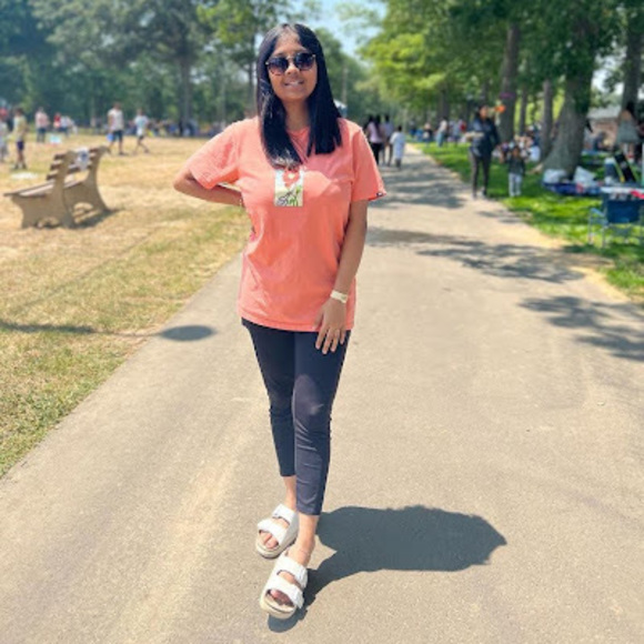 Profile Picture of Tanisha Patel (@tanishapatel532) on Poshmark