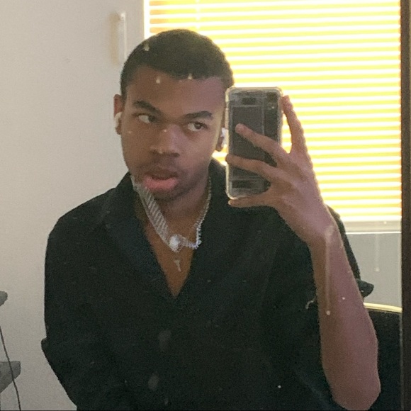 Profile Picture of Rondale Crowder (@mysolas) on Poshmark