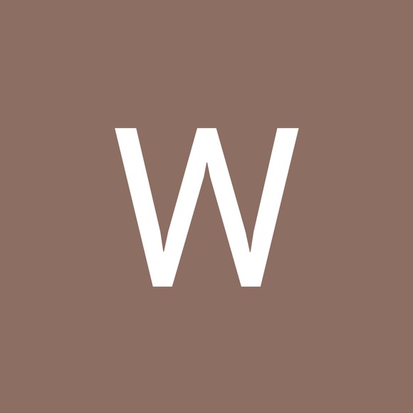 Profile Picture of Whitney Stivrins (@whitneystivrins) on Poshmark