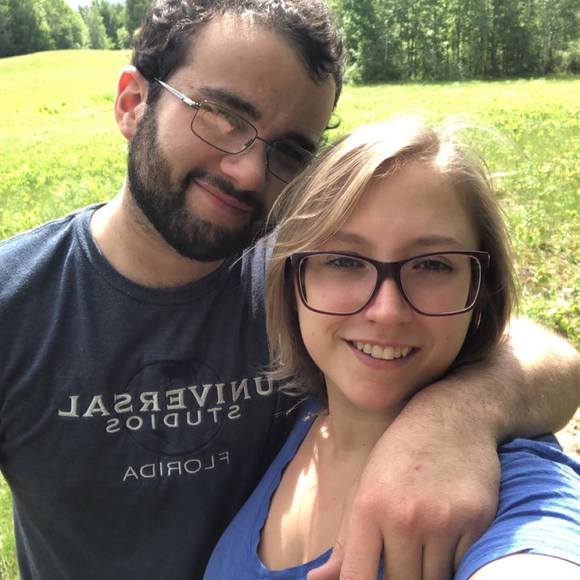 Profile Picture of Makayla Buote (@loboslove) on Poshmark