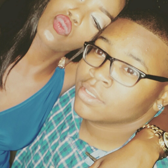 Profile Picture of Joeniseley Mathurin (@joeniseley) on Poshmark