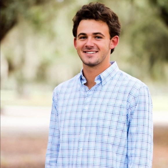 Profile Picture of Carter Dalili (@carter_dalili) on Poshmark