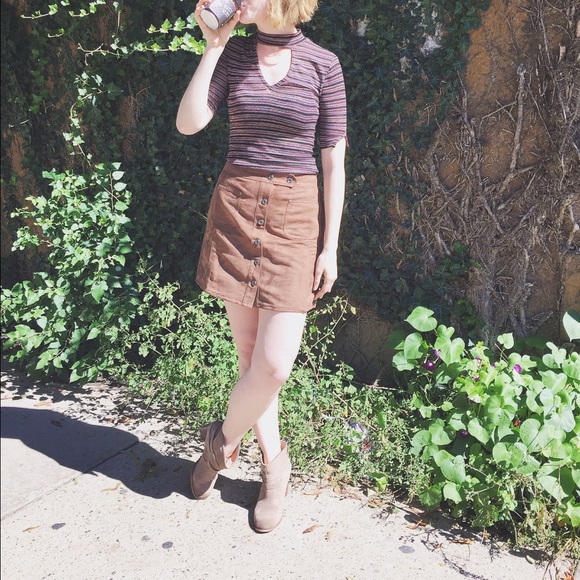 Profile Picture of Chelsea Schlecht (@chelsearosebad) on Poshmark