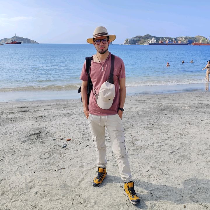 Profile Picture of Jefferson Gonzalez 😻😻 (@jeffer_gonz_) on Tiktok