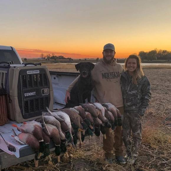 Profile Picture of Danielle Harper (@harper_dani) on Poshmark