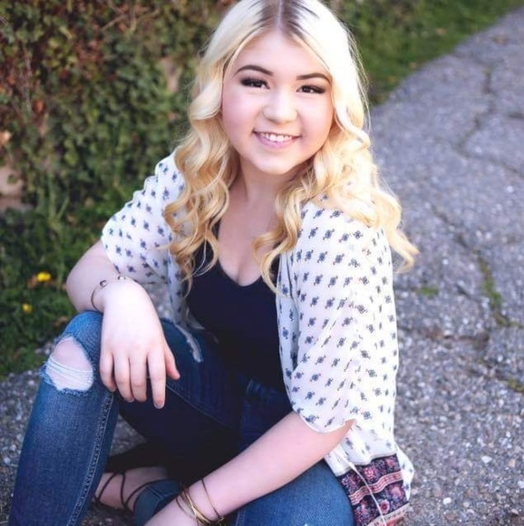 Bailey Perkins - Poshmark Profile Picture of Bailey Perkins (@bays2018) on Poshmark