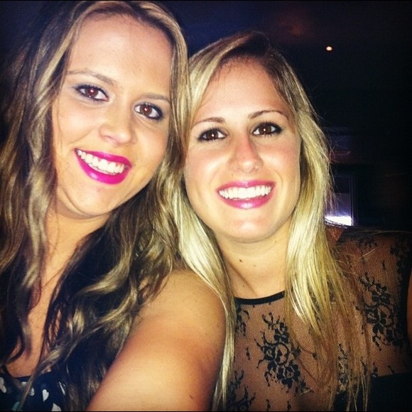 Profile Picture of Angie Riesenberg (@angier0119) on Poshmark