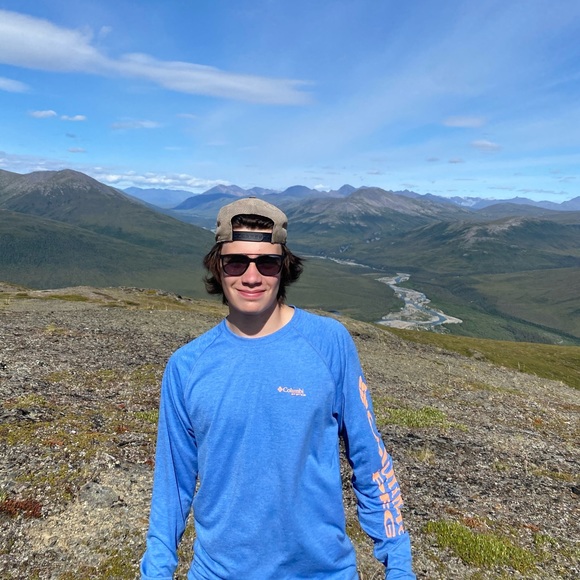 Profile Picture of Joshua Horacek (@josh_horacek) on Poshmark