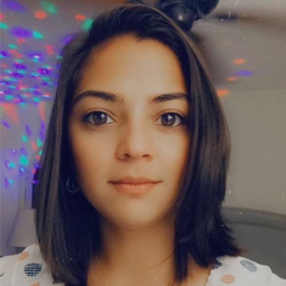 Profile Picture of Bianca Lorenzo (@bl14h) on Poshmark