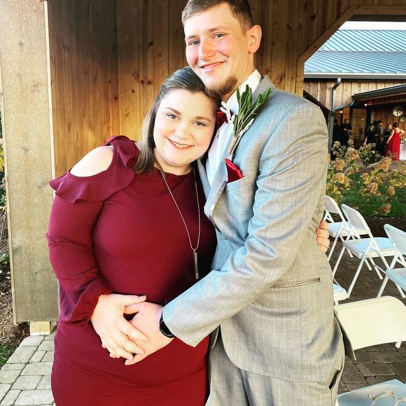 Profile Picture of Paige Alguire (@paigealguire) on Poshmark