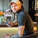 Profile Picture of 𝐌𝐈𝐓𝐂𝐇𝐄𝐋𝐋 𝐒𝐍𝐘𝐃𝐄𝐑  🅵🅾🆁🅴🆇 🆃🆁🅰🅳🅴🆁 (@mitchellsnyder999) on Instagram