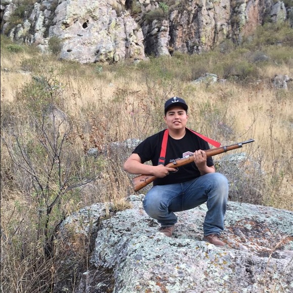 Profile Picture of Joel Vallejo (@gordinskiis) on Poshmark