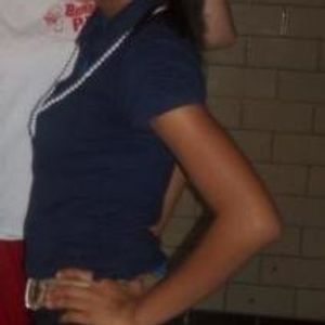 Profile Picture of Lori Elliot (@xo0ldubb0ox) on Myspace