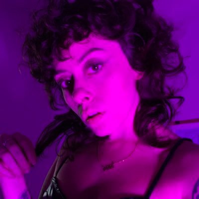 Profile Picture of Google But Hotter™️ (@baristaheaux) on Twitter