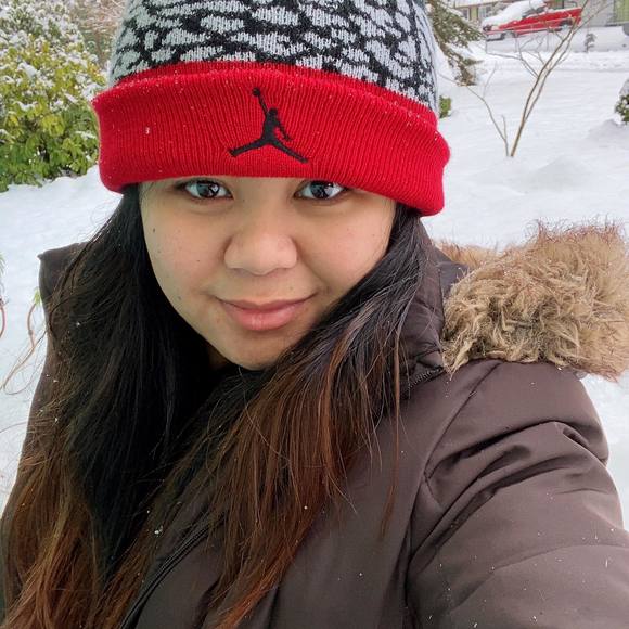 Profile Picture of Xavery blythe Hedglin (@neyia_05) on Poshmark
