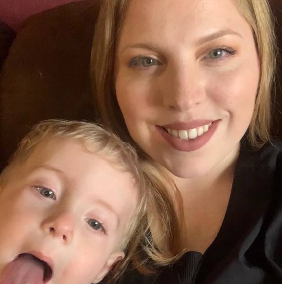 Profile Picture of Robyn Rentschler (@robynn09) on Poshmark