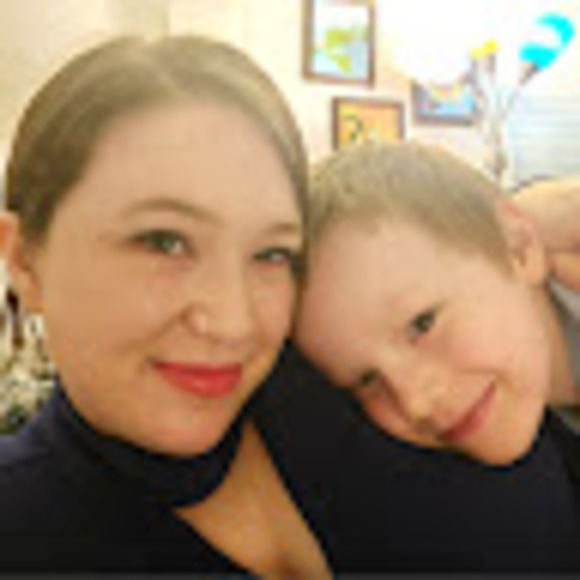 Profile Picture of Marie Rossow-poole (@r2mpoole) on Poshmark