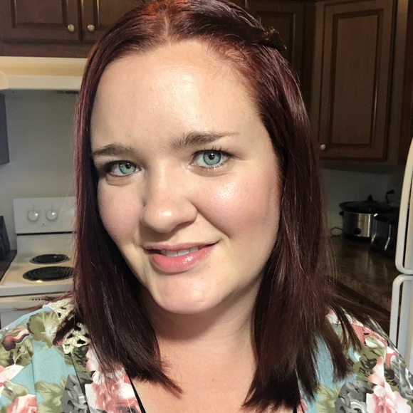 Profile Picture of Marcy Bostick (@marcy123444) on Poshmark