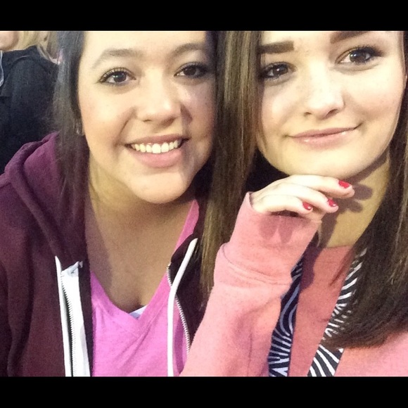 Profile Picture of Celia Aroca (@chillcil1) on Poshmark