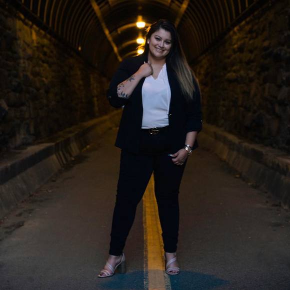 Profile Picture of Beatriz Aleman (@baleman89) on Poshmark