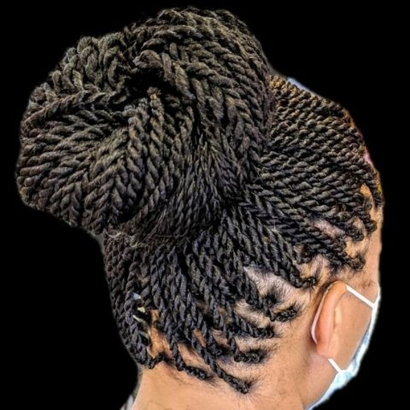 Profile Picture of Nat Waceke (@wacekenat) on Poshmark