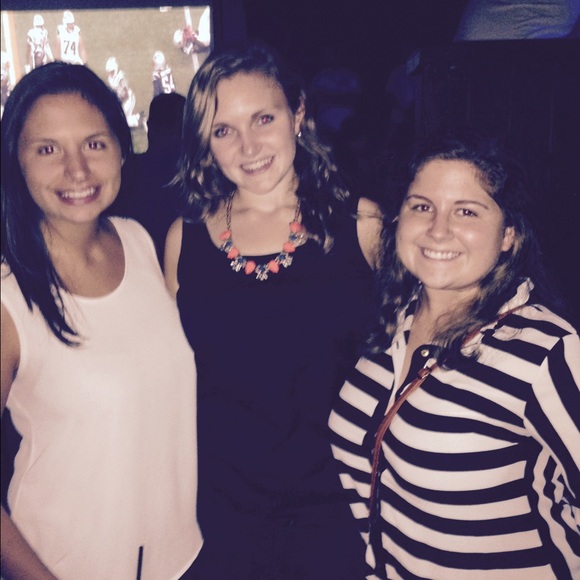 Profile Picture of Marissa Pavone (@marissapav) on Poshmark