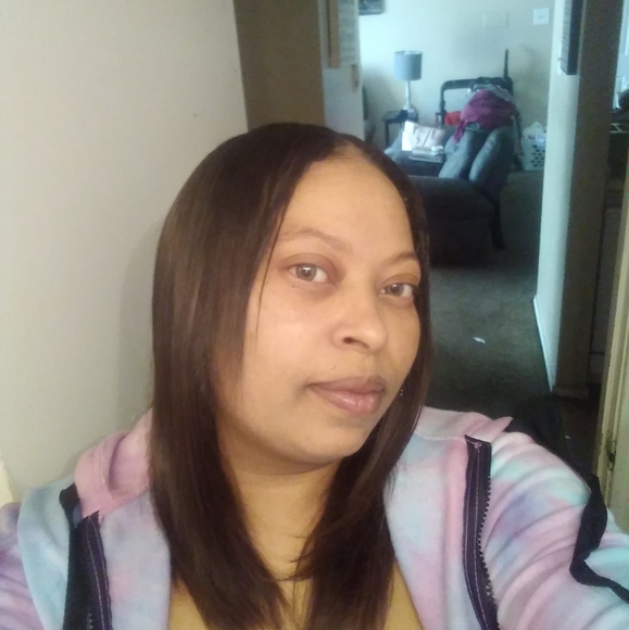 Profile Picture of Vonetta Jackson (@vonetta99) on Poshmark