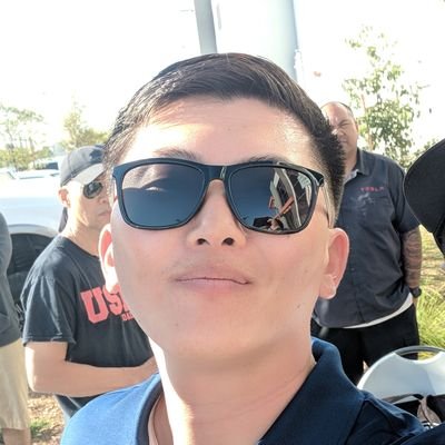 Profile Picture of Barry Vang (@BARE_RYE) on Twitter