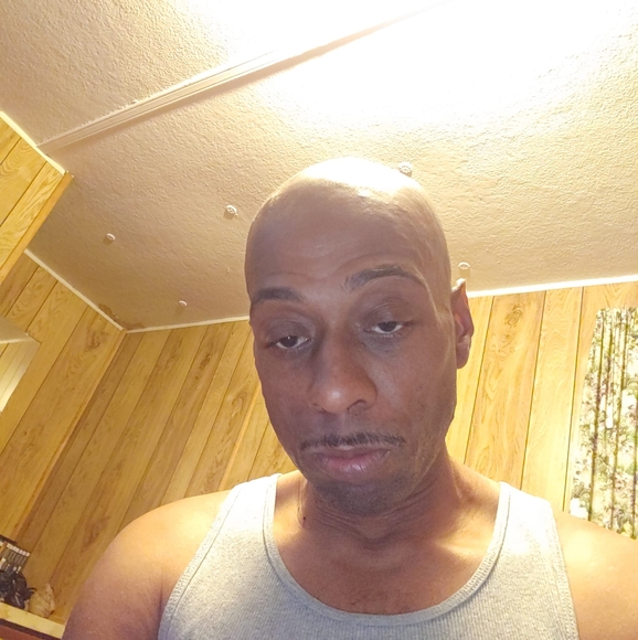 Marcus Hoskins - Poshmark Profile Picture of Marcus Hoskins (@marcushoskins) on Poshmark