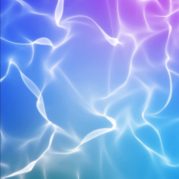 Profile Picture of Ashley Fabry (@afabry_2) on Poshmark