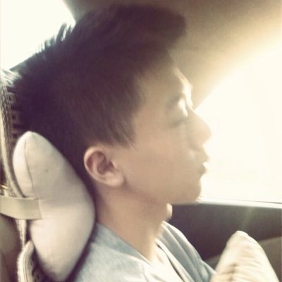 Profile Picture of Robin Wu (@RoINWu) on Twitter