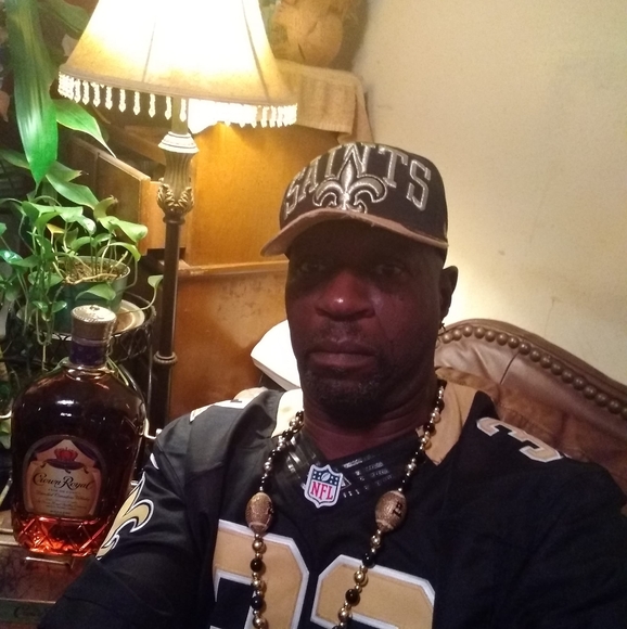 Profile Picture of David Sandifer (@davidsandifer) on Poshmark
