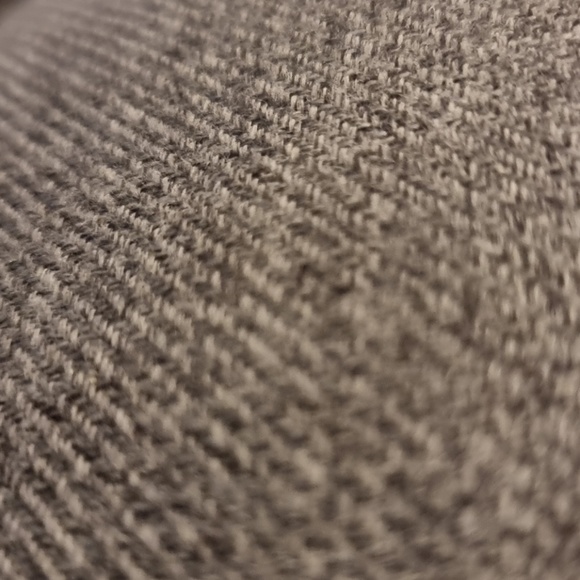 Profile Picture of Lauren Clapton-grinter (@lauren021427) on Poshmark