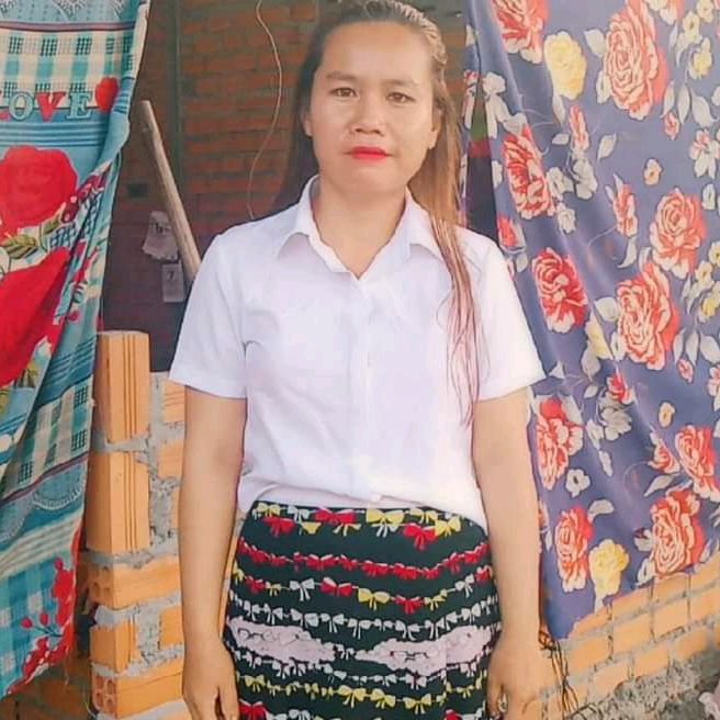 Profile Picture of កូនអ្នកស្រែ (@athkakruna) on Tiktok