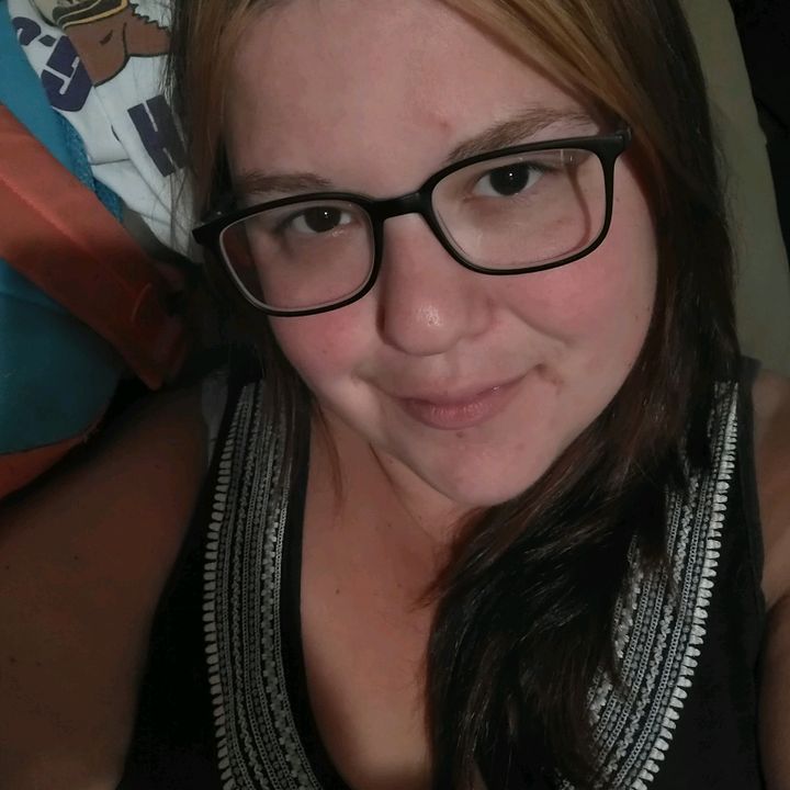 Profile Picture of Wanda Adee (@purplestar_1989) on Tiktok