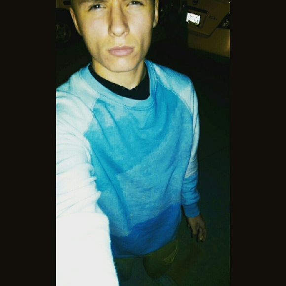 Profile Picture of Seth Sakoulas (@sakoulas18) on Poshmark