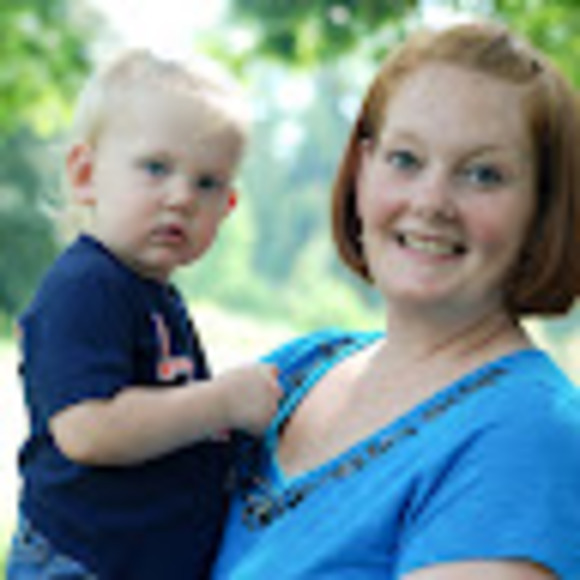 Profile Picture of Karen Heidebrink (@redhdrn27) on Poshmark