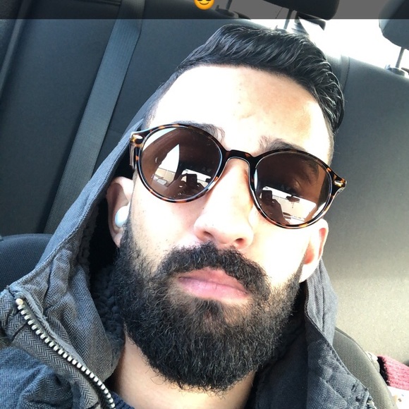 Profile Picture of Joao Silva (@jpvkt) on Poshmark