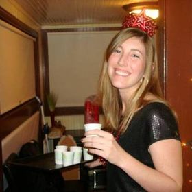 Profile Picture of Dayna (@daynaturnbow) on Pinterest