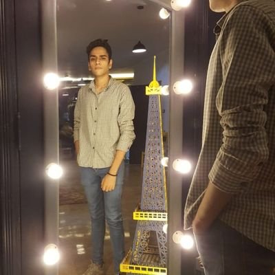 Profile Picture of 𝔜𝔬𝔲𝔰𝔰𝔢𝔣 𝔇𝔞𝔫𝔦𝔢𝔩🖤🎸 (@YoussefDaniel10) on Twitter