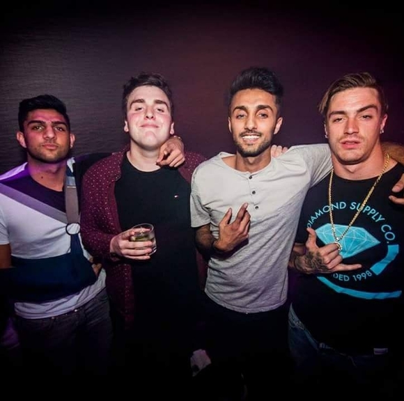 Profile Picture of Chris Cardwell (@chriscardwel) on Poshmark