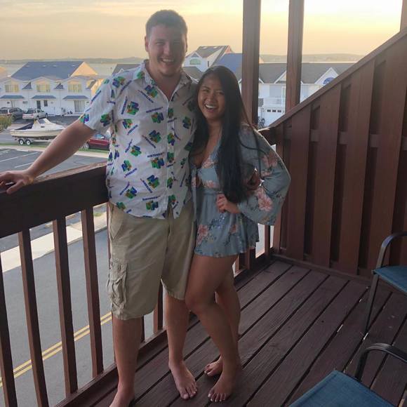 Profile Picture of Ashly Cometa (@ashlyco) on Poshmark