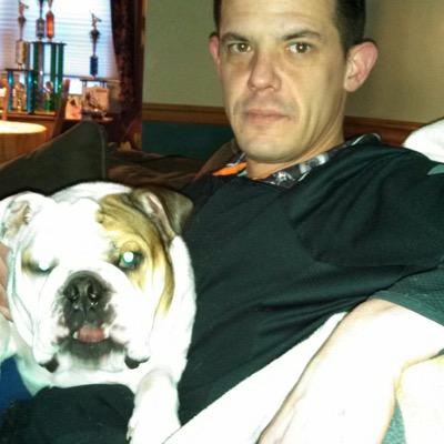 Profile Picture of Benjamin Johannes (@burnballl) on Twitter